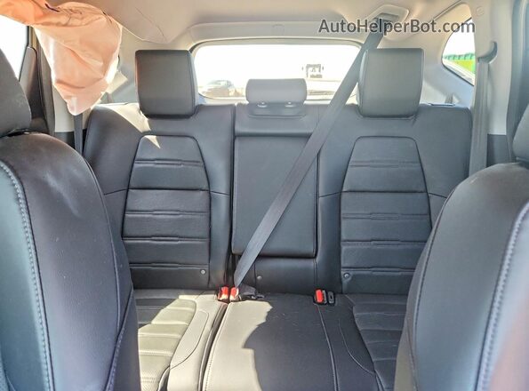 7FARW2H85JE038424 2018 HONDA CR-V Green Rear seats view
