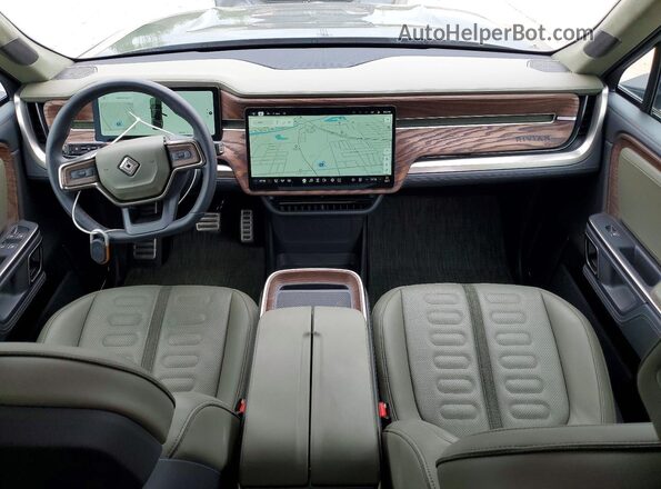 7FCTGAAA9PN017439 2023 RIVIAN R1T Green Widok deski rozdzielczej