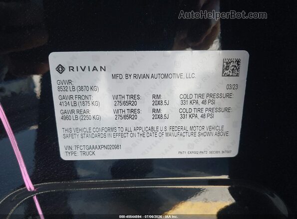 7FCTGAAAXPN020981 2023 RIVIAN R1T Black ძრავის განყოფილების ხედი