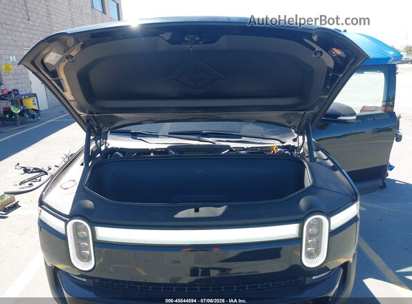 7FCTGAAAXPN020981 2023 RIVIAN R1T Black უკანა ხედი