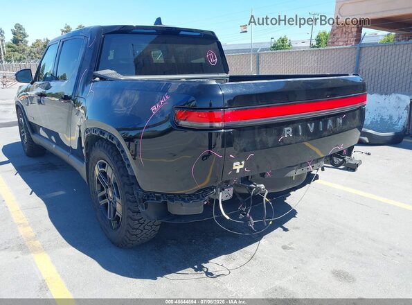 7FCTGAAAXPN020981 2023 RIVIAN R1T Black წინა ხედი