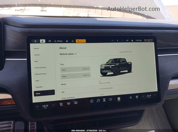 7FCTGAAAXPN020981 2023 RIVIAN R1T Black უკანა სავარძლების ხედი