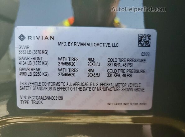 7FCTGAAL3NN003129 2022 RIVIAN R1T Green Vista del compartimento del motor