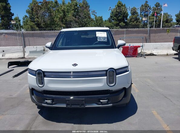 7FCTGFAAXTN043572 2026 RIVIAN R1T White Սալոնի հետևի տեսք