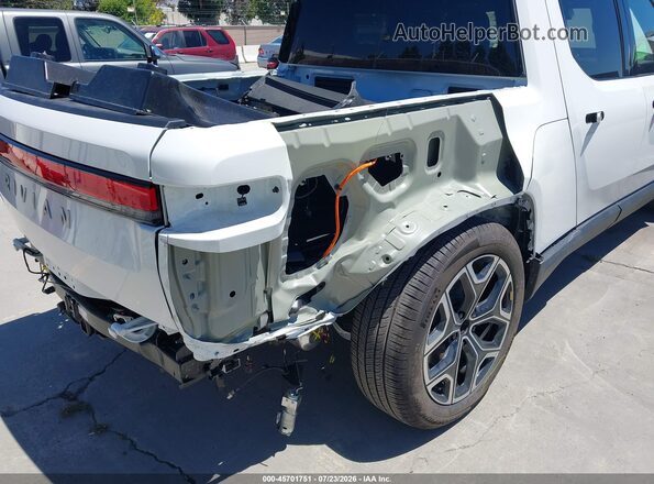 7FCTGFAAXTN043572 2026 RIVIAN R1T White 