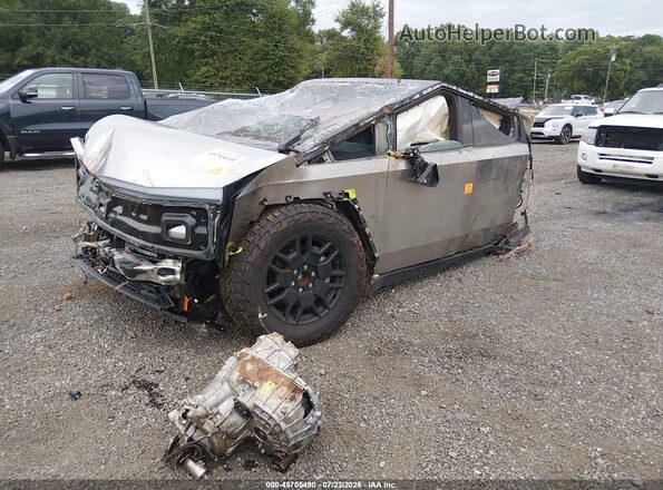 7G2CEHED0RA018354 2024 TESLA CYBERTRUCK Silver Передня ліва чверть