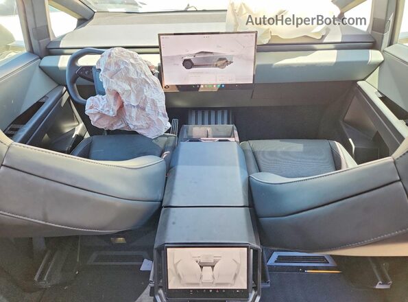 7G2CEHED1RA022557 2024 TESLA CYBERTRUCK Silver Dashboard view