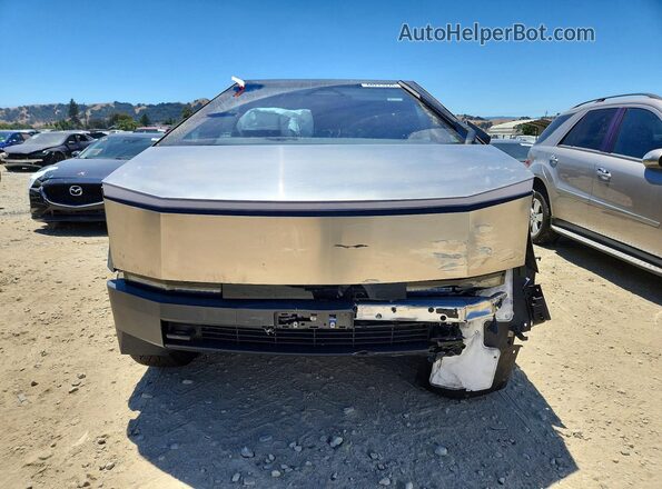7G2CEHED1RA022557 2024 TESLA CYBERTRUCK Silver Front view