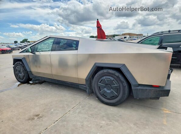 7G2CEHED1RA051069 2024 TESLA CYBERTRUCK Silver Rear left