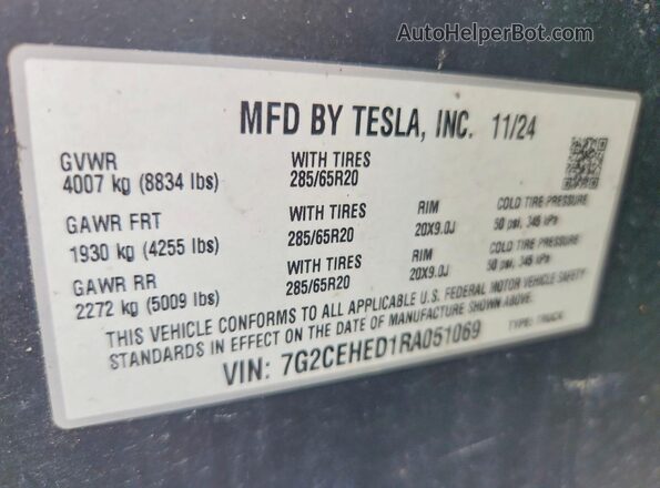 7G2CEHED1RA051069 2024 TESLA CYBERTRUCK Silver Engine compartment view