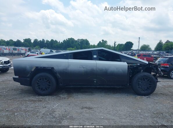 7G2CEHED1TA089795 2026 TESLA CYBERTRUCK Silver Widok wnętrza 360 stopni