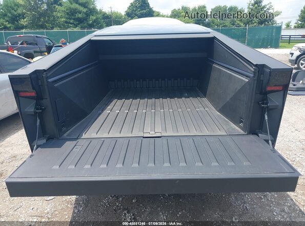 7G2CEHED1TA089795 2026 TESLA CYBERTRUCK Silver 