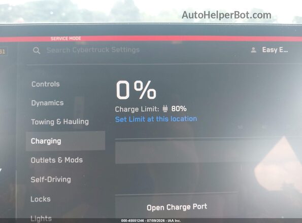 7G2CEHED1TA089795 2026 TESLA CYBERTRUCK Silver 