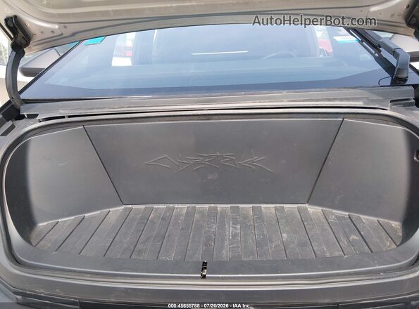 7G2CEHED2RA016671 2024 TESLA CYBERTRUCK Silver Вид ззаду