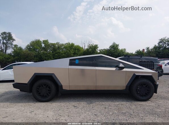 7G2CEHED2RA016671 2024 TESLA CYBERTRUCK Silver Вид задньої частини салону
