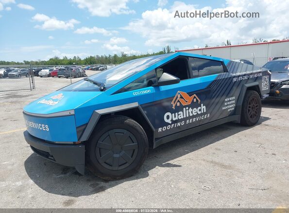 7G2CEHED2SA071112 2025 TESLA CYBERTRUCK Серый Передняя левая четверть