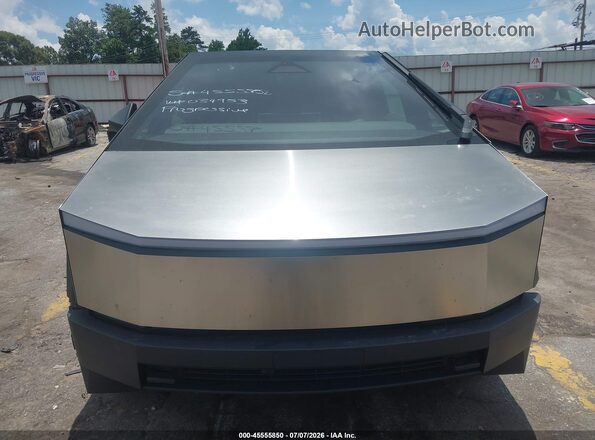 7G2CEHED3RA034953 2024 TESLA CYBERTRUCK Silver წინა პანელის ხედი