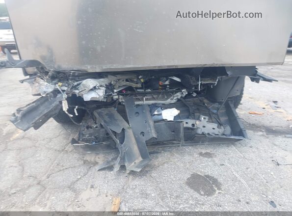 7G2CEHED3RA034953 2024 TESLA CYBERTRUCK Silver წინა ხედი