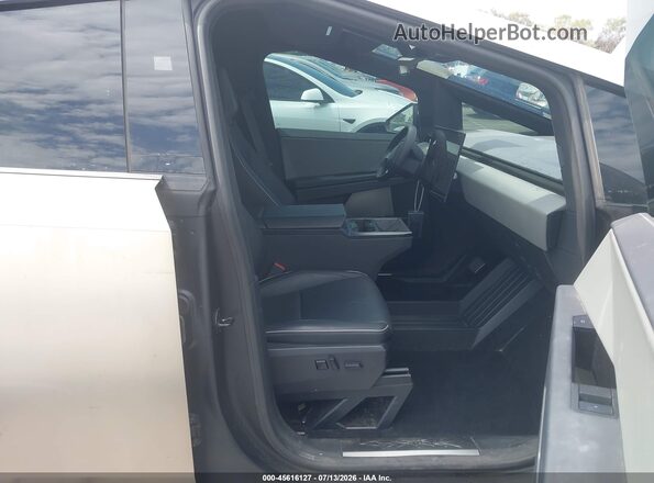 7G2CEHED3SA073449 2025 TESLA CYBERTRUCK Gray წინა სალონის ხედი