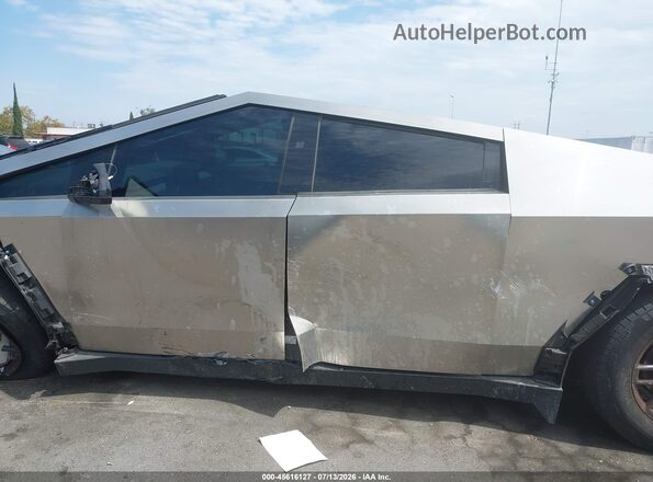 7G2CEHED3SA073449 2025 TESLA CYBERTRUCK Gray სალონის 360-გრადუსიანი ხედი