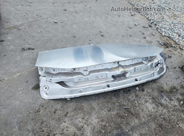 7G2CEHED5SA075011 2025 TESLA CYBERTRUCK Silver Widok komory silnika