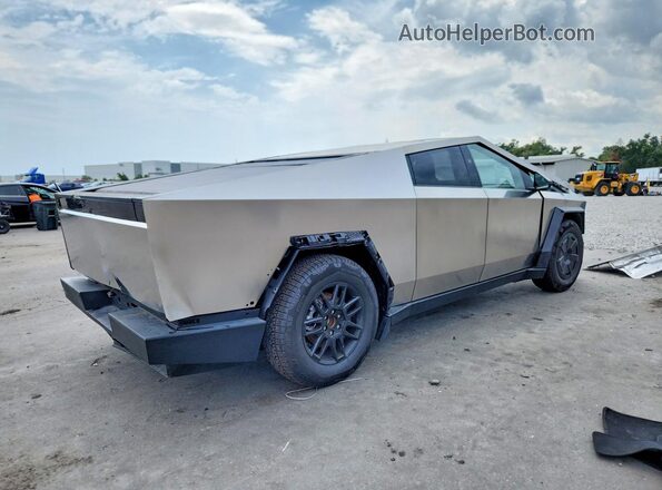 7G2CEHED5SA075011 2025 TESLA CYBERTRUCK Silver Tył prawy