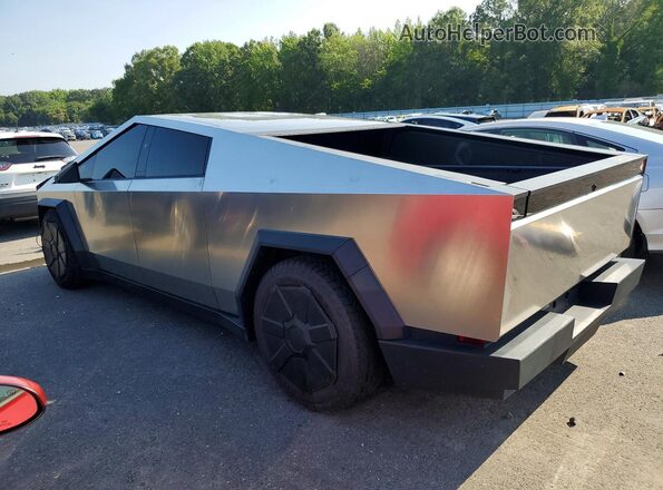 7G2CEHED7RA012292 2024 TESLA CYBERTRUCK Silver Задня ліва чверть