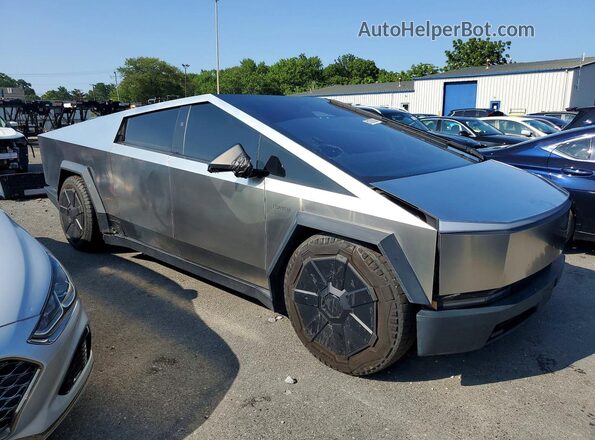 7G2CEHED7RA012292 2024 TESLA CYBERTRUCK Silver Передня права чверть