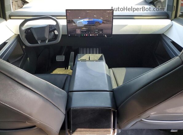 7G2CEHED7RA012292 2024 TESLA CYBERTRUCK Silver Вид панелі приладів