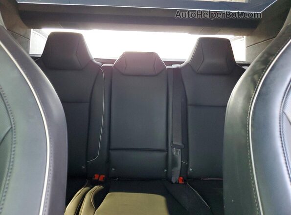 7G2CEHED7RA012292 2024 TESLA CYBERTRUCK Silver Вид задніх сидінь