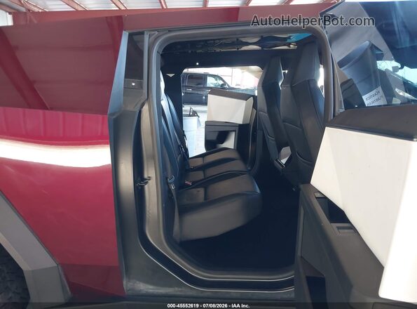 7G2CEHED8RA000054 2024 TESLA CYBERTRUCK Burgundy VIN կոդի պիտակի տեսք