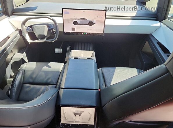 7G2CEHED8RA012737 2024 TESLA CYBERTRUCK White Widok deski rozdzielczej