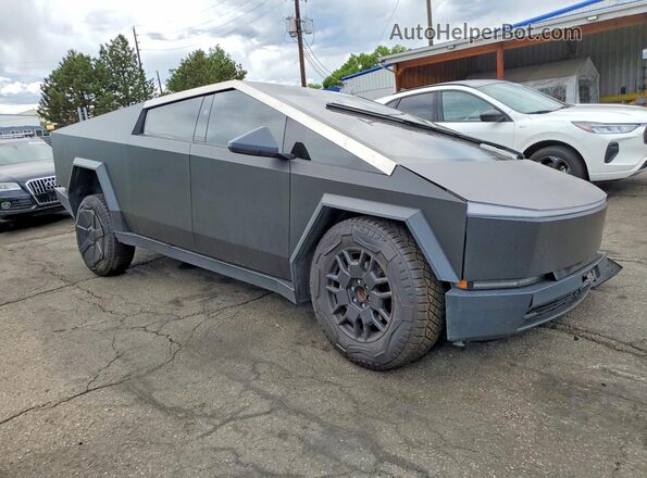 7G2CEHEDXRA024436 2024 TESLA CYBERTRUCK Черный Передняя правая четверть
