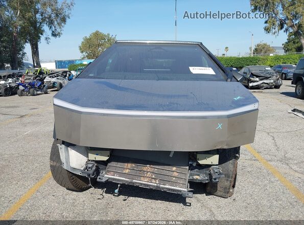 7G2CEHEE0RA009114 2024 TESLA CYBERTRUCK Серебряный Вид щитка приборов