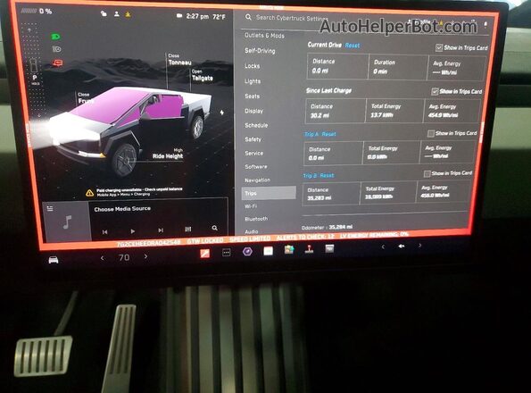 7G2CEHEE0RA042548 2024 TESLA CYBERTRUCK Серебряный Вид щитка приборов
