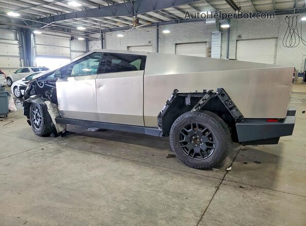 7G2CEHEE0RA042548 2024 TESLA CYBERTRUCK Серебряный Задняя левая четверть