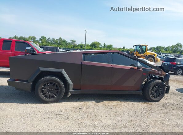 7G2CEHEE0RA054411 2024 TESLA CYBERTRUCK Коричневый Вид панели приборов