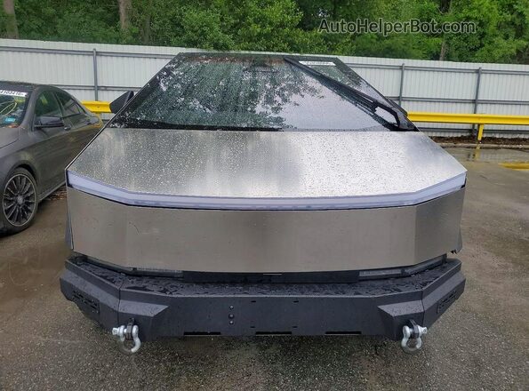 7G2CEHEE3RA048554 2024 TESLA CYBERTRUCK Gray Front view