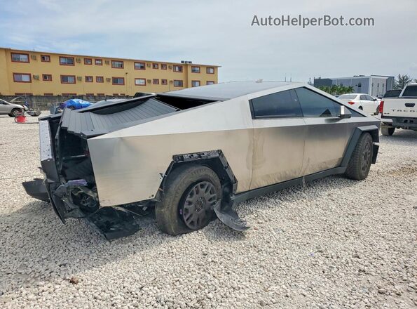 7G2CEHEE5RA039371 2024 TESLA CYBERTRUCK Серебряный Задняя правая четверть