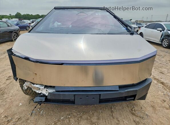 7G2CEHEE7RA019624 2024 TESLA CYBERTRUCK Gray Widok z przodu