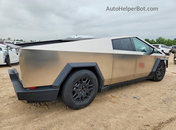 7G2CEHEE7RA019624 2024 TESLA CYBERTRUCK Gray Tył prawy