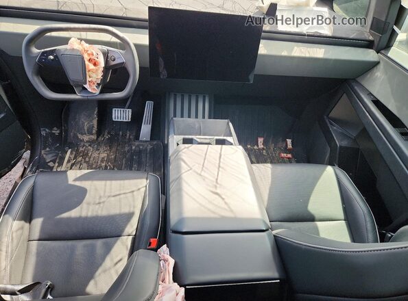 7G2CEHEE7RA046855 2024 TESLA CYBERTRUCK Black Dashboard view