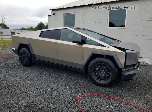 7G2CEHEE9RA026770 2024 TESLA CYBERTRUCK Silver წინა მარჯვენა