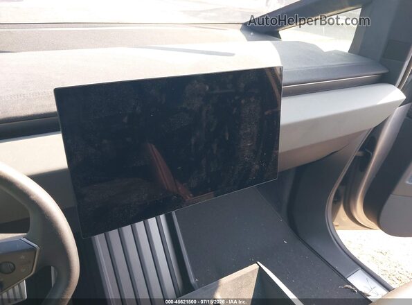 7G2CEHEE9RA031421 2024 TESLA CYBERTRUCK Silver სალონის 360-გრადუსიანი ხედი