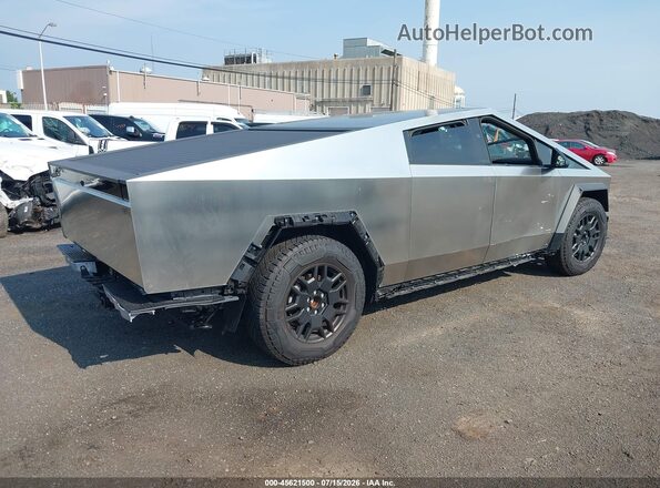 7G2CEHEE9RA031421 2024 TESLA CYBERTRUCK Silver უკანა მარჯვენა