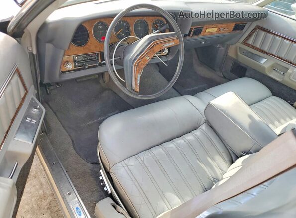 7G87S106754 1977 FORD THUNDERBIRD Gray Vista del salpicadero
