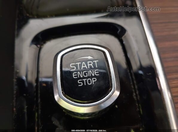 7JR102FK0LG047423 2020 VOLVO S60 Black Առջևի վահանակի տեսք