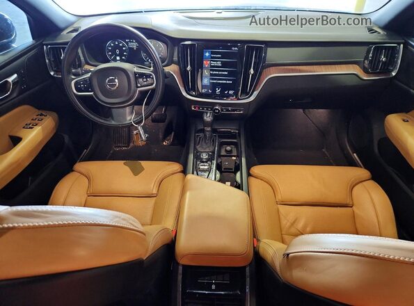 7JR102FL8KG005072 2019 VOLVO S60 Black Widok deski rozdzielczej
