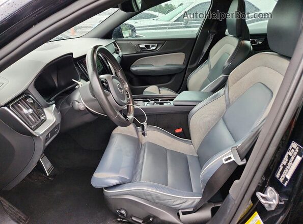 7JR102FM4MG080962 2021 VOLVO S60 Black Vista interior delantera