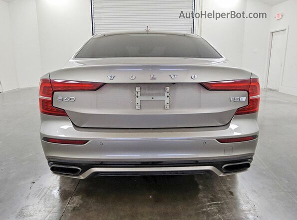 7JR102FM7KG006335 2019 VOLVO S60 Серый Вид сзади